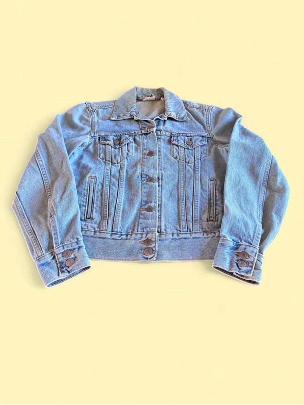 Vintage Levi’s Red Tab Light Wash Denim Trucker Jacket Women’s Size L